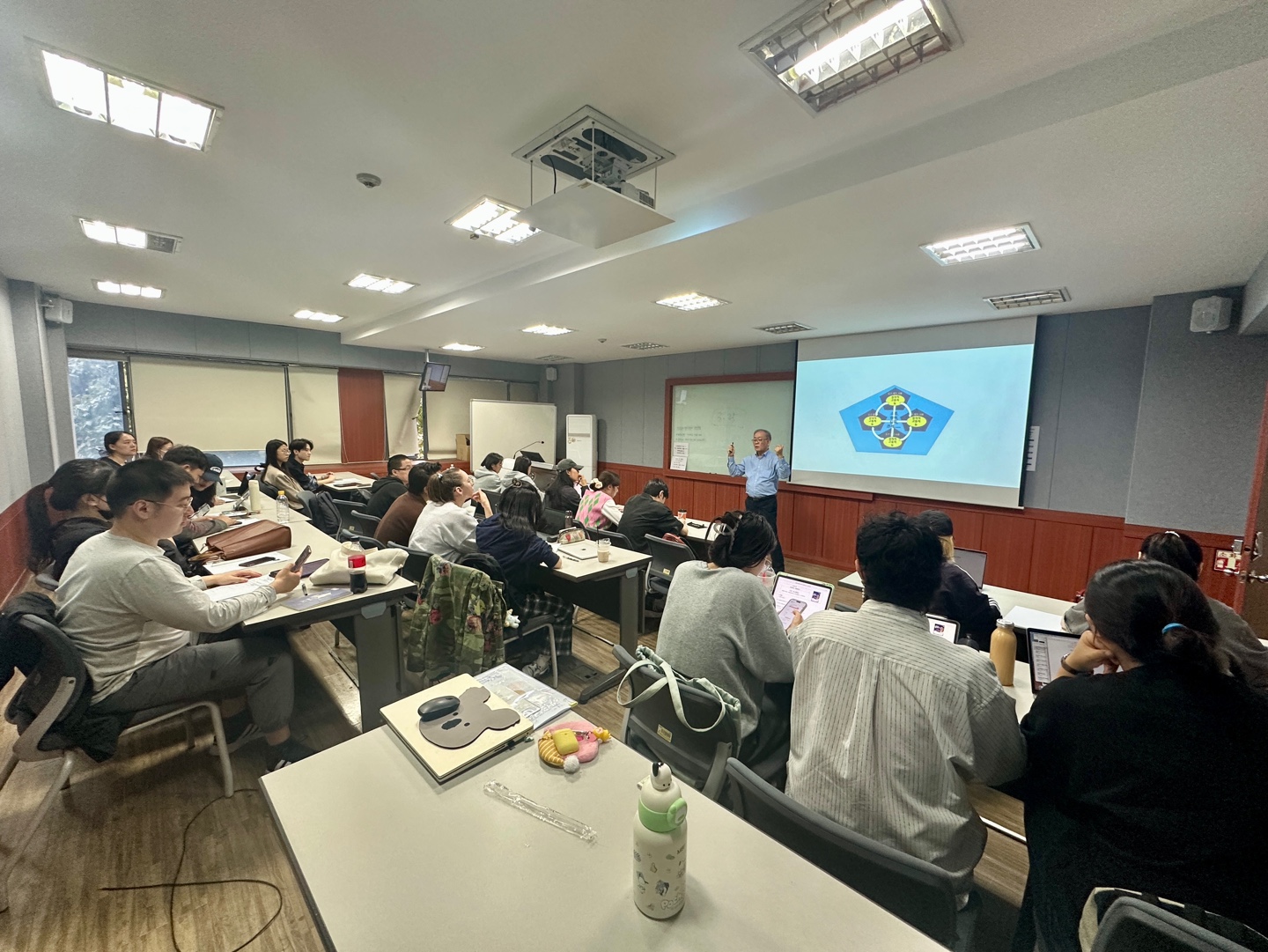 [Brown Bag Seminar: 학과 동문 특강] 이의용 교수